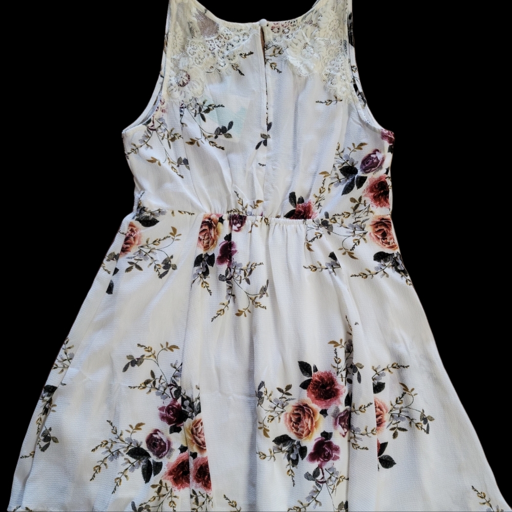 Lace Umgee Midi Dress - Picture 3 of 5